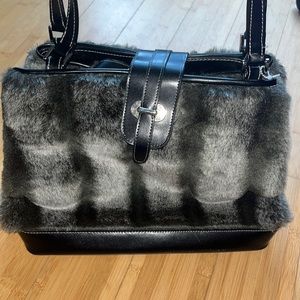 Fur Purse!